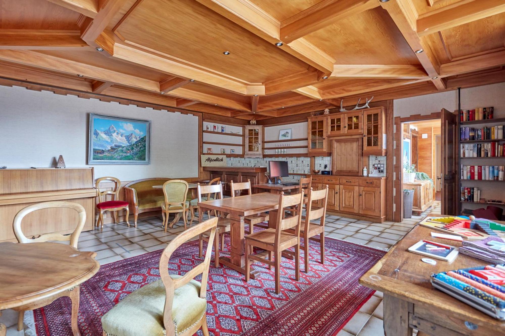Hotel Alpenblick Zeneggen Bagian luar foto