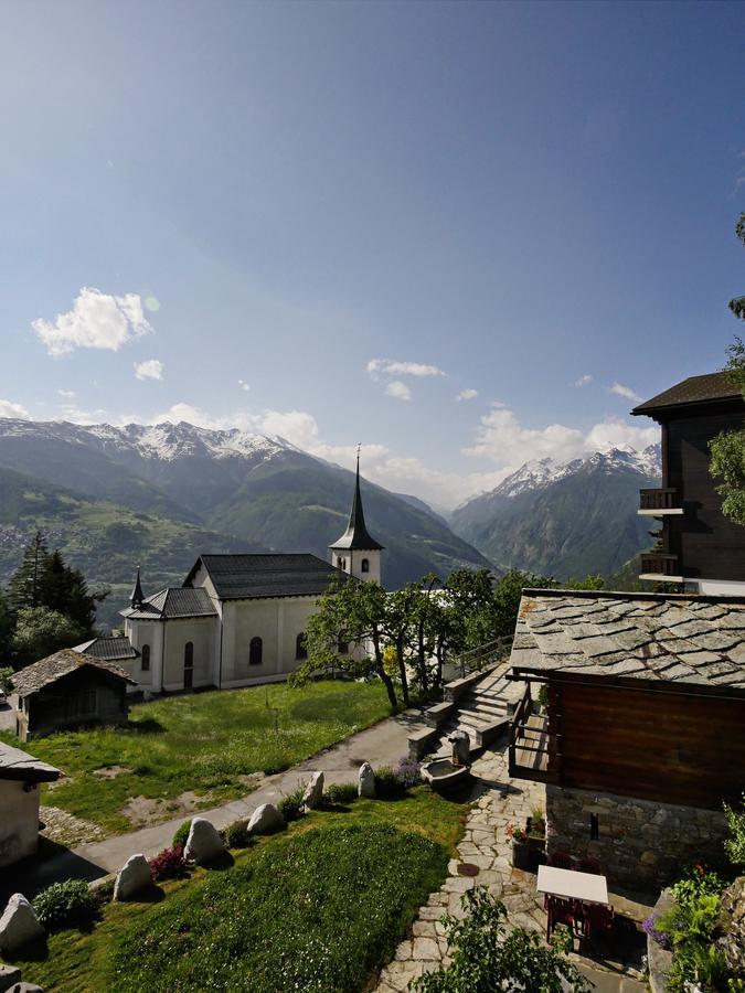 Hotel Alpenblick Zeneggen Bagian luar foto